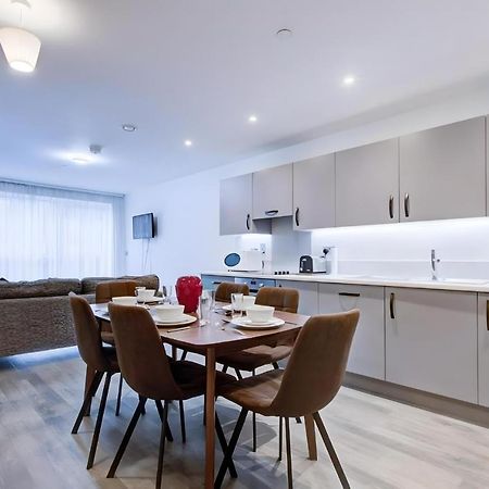 Luxury 2 Bed Flat In A New Block In East Acton Apartman London Kültér fotó