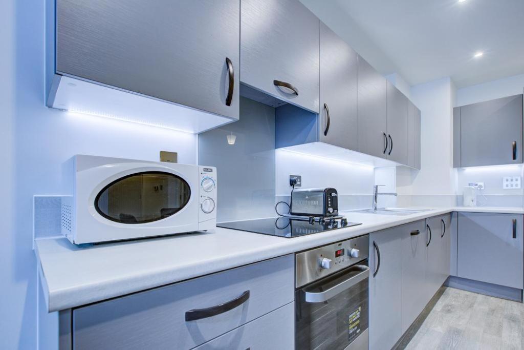 Luxury 2 Bed Flat In A New Block In East Acton Apartman London Kültér fotó