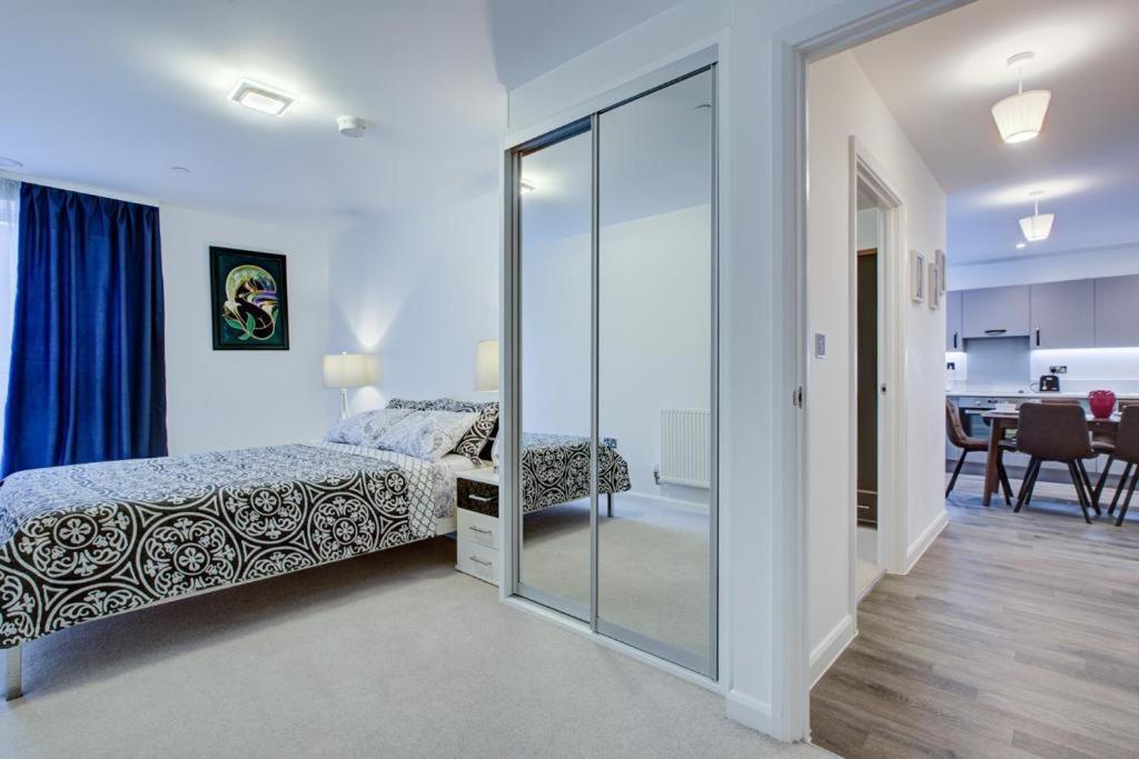 Luxury 2 Bed Flat In A New Block In East Acton Apartman London Kültér fotó