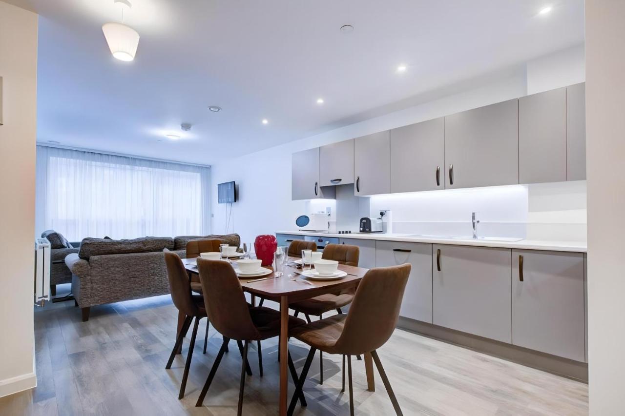 Luxury 2 Bed Flat In A New Block In East Acton Apartman London Kültér fotó